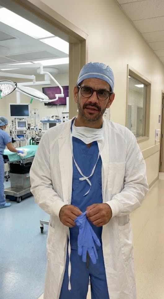 Dr. Saulo Camarena - Especialista en Reversión de Vasectomía en Guadalajara