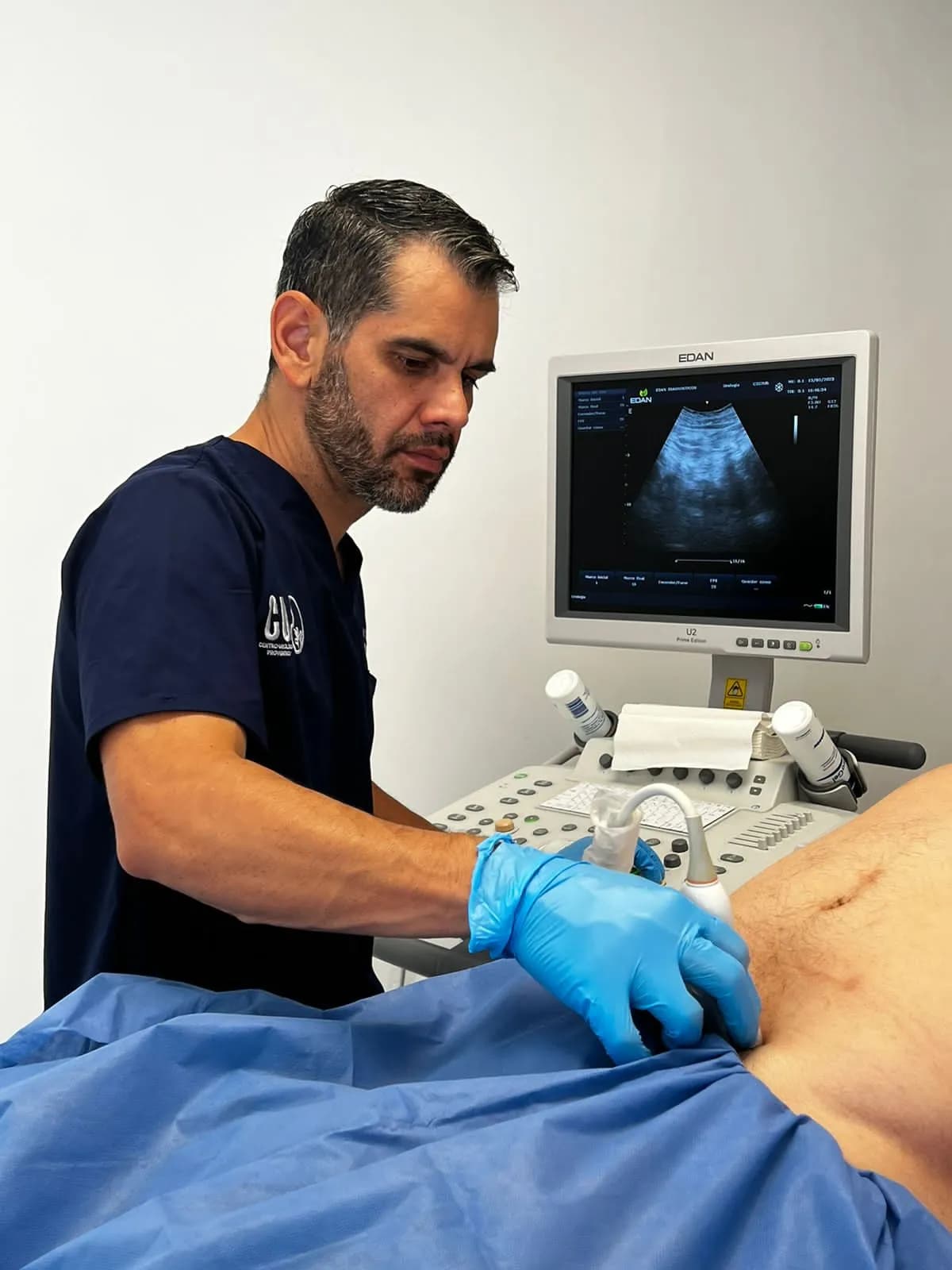 Consulta de estética y reconstrucción genital en Guadalajara con el Dr. Saulo Camarena